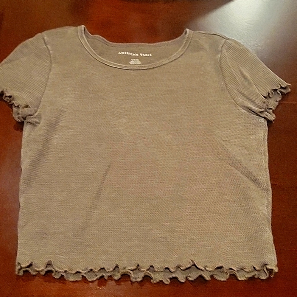 American Eagle olive green crop top.